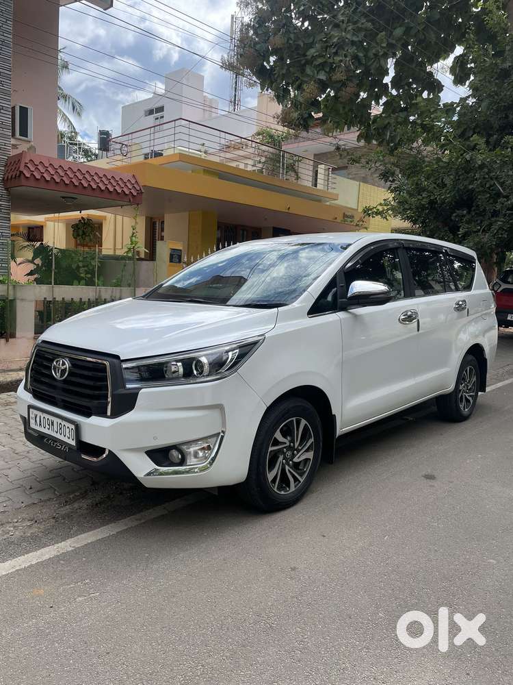 Toyota Innova Crysta 2.4 V, 2024, Diesel