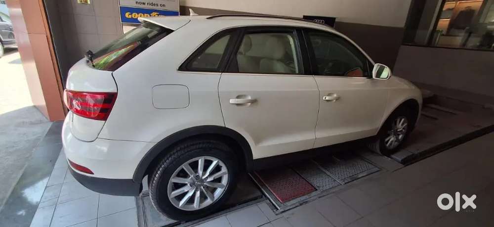 Audi Q3 Premium Plus Amalfi White 2013