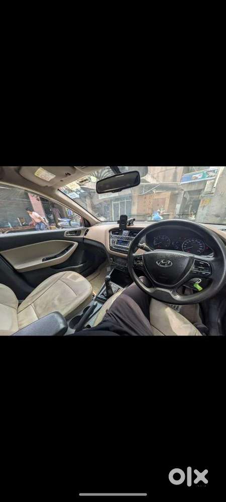 Hyundai I20 2017 Cng & Hybrids 74555 Km Driven