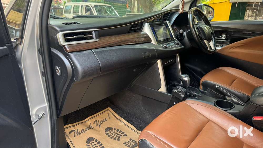 Toyota Innova Crysta 2.8 Zx At, 2017
