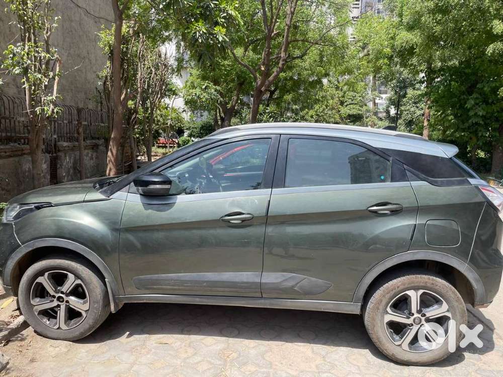 Automatic Diesel Engine, Sunroof, Cruise Control, Steering Control