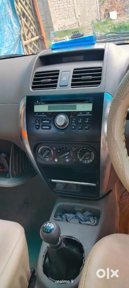 Suzuki Sx4 2011 ,5 Year Bad Hue H  New Condition Valid 2031 Tk H