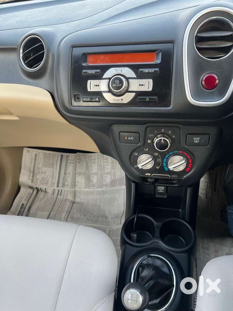 Honda Mobilio 1.5 S I-vtec Mt, 2015, Petrol