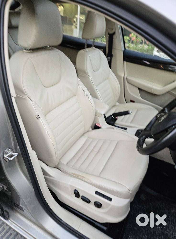 Skoda Octavia 2013-2017 Style Plus 1.8 Tsi At, 2015, Petrol