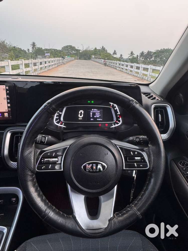 Kia Sonet 2020 Petrol Well Maintained