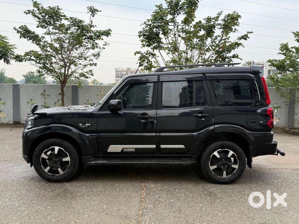 Mahindra Scorpio Classic 2.2 S 11 Mt 7 Str, 2023, Diesel