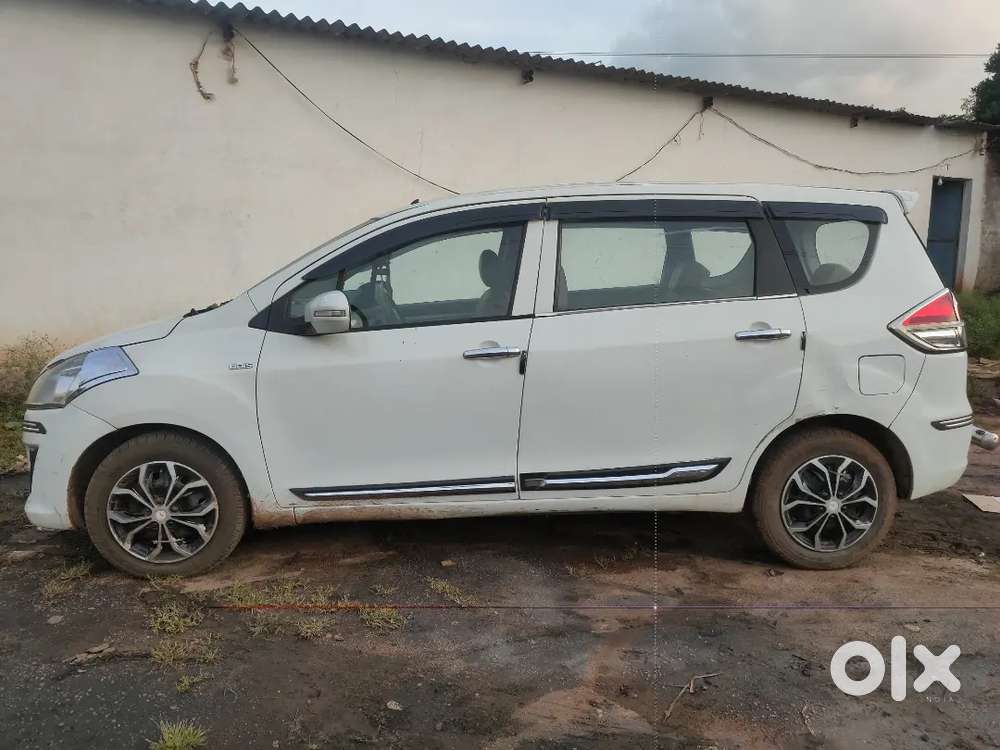 Maruti Suzuki Ertiga 2015 Diesel 250000 Km Driven
