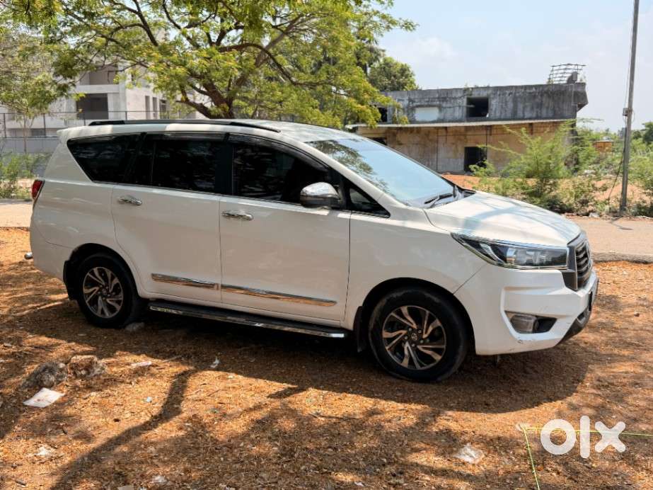 Toyota Innova Crysta G 8 Str, 2022, Diesel