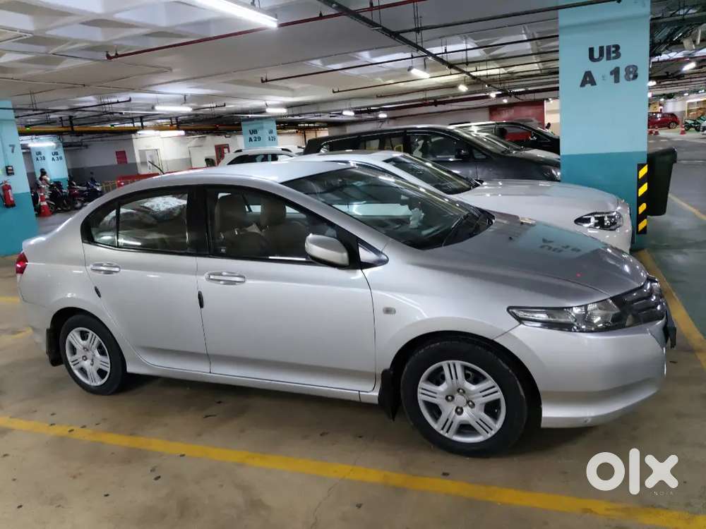 Honda City Petrol Manual 2009 104000 Km Driven