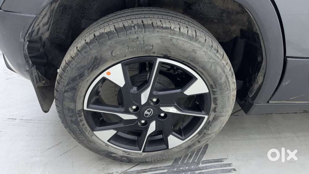 Tata Punch Creative Dual Tone Amt Sunroof, 2024, Petrol