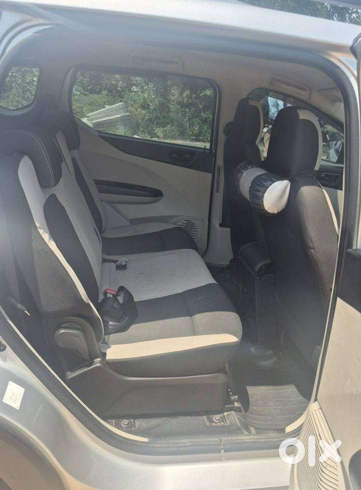 Renault Triber Rxt, 2022, Petrol