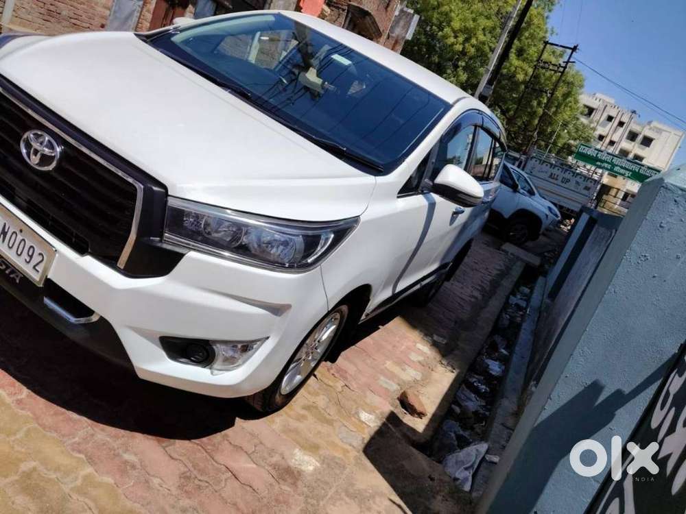 Toyota Innova Crysta 2017 Diesel Well Maintained