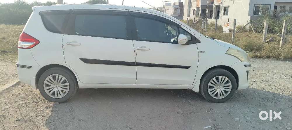 Maruti Suzuki Ertiga 2013 Diesel 166829 Km Driven