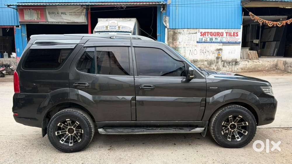 Tata Safari Storme Ex