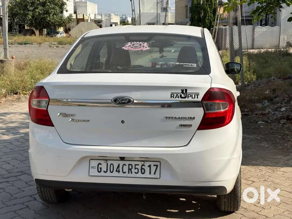 Government Servant Car