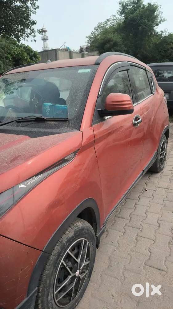 Mahindra Kuv 100 2016