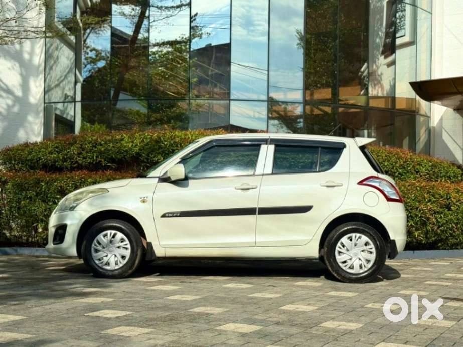 Maruti Suzuki Swift Lxi, 2017, Petrol