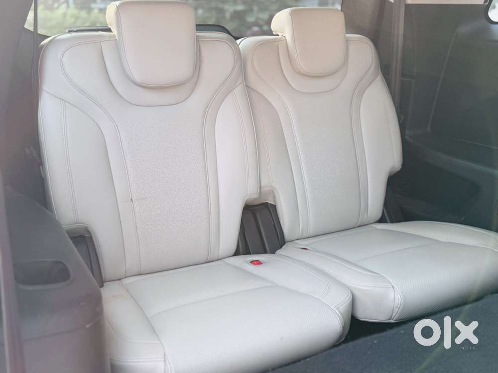 Mahindra Xuv700 2.2 Ax 7 Diesel At Luxury Pack Str Awd, 2022, Diesel