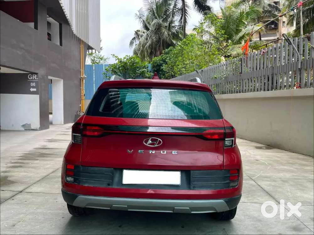 Hyundai Venue 2023 Petrol Single Owner For 5.25000