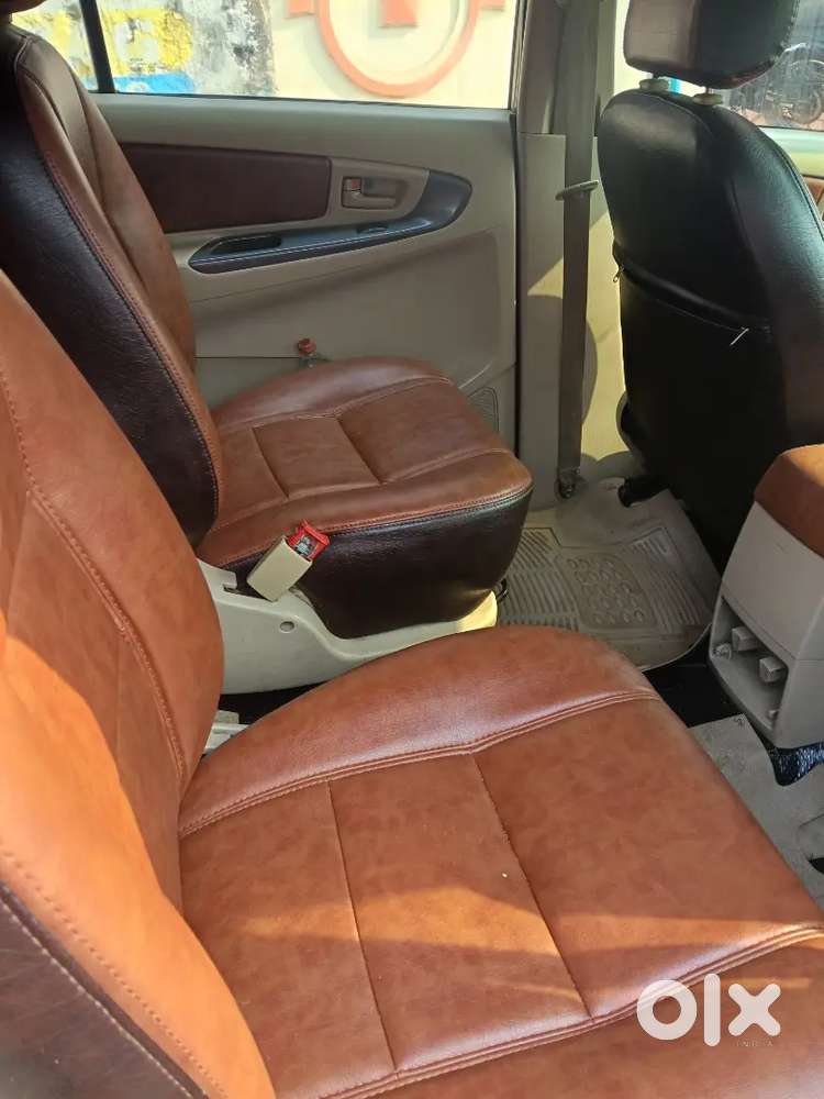 Toyota Innova 2007 Diesel 360000 Km Driven