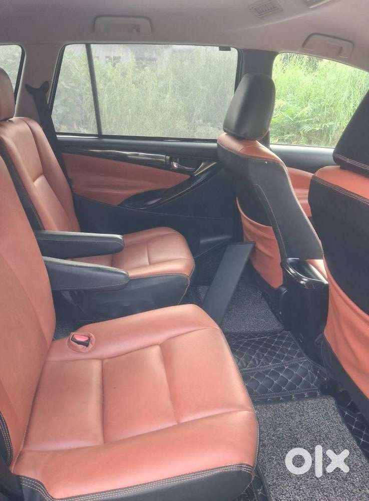 Toyota Innova Crysta 2.8 Gx At, 2016, Diesel