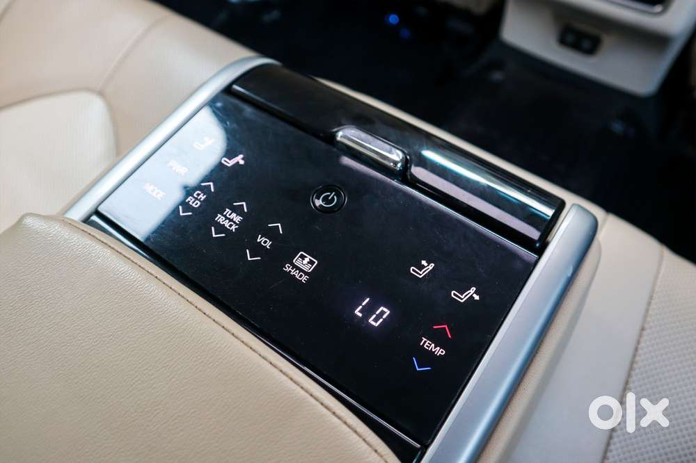 Toyota Camry Hybrid, 2020, Petrol