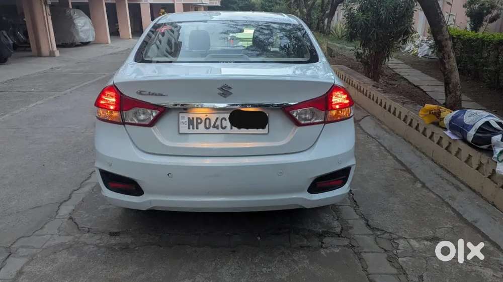Ciaz 2017 Maruti Suzuki 98000 Km Petrol