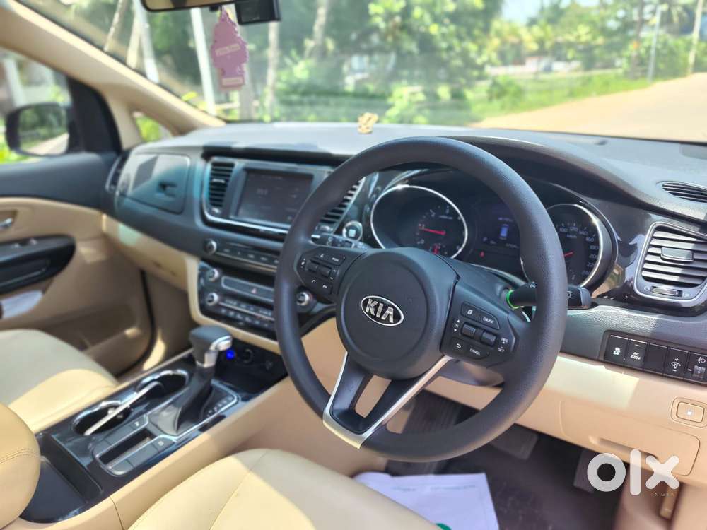 Kia Carnival Premium, 2020, Diesel