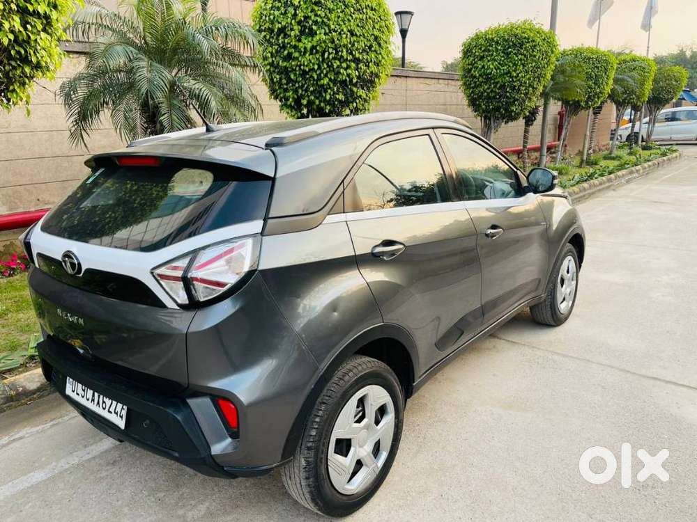 Tata Nexon 1.2 Revotron Xma Amt (s), 2022, Petrol