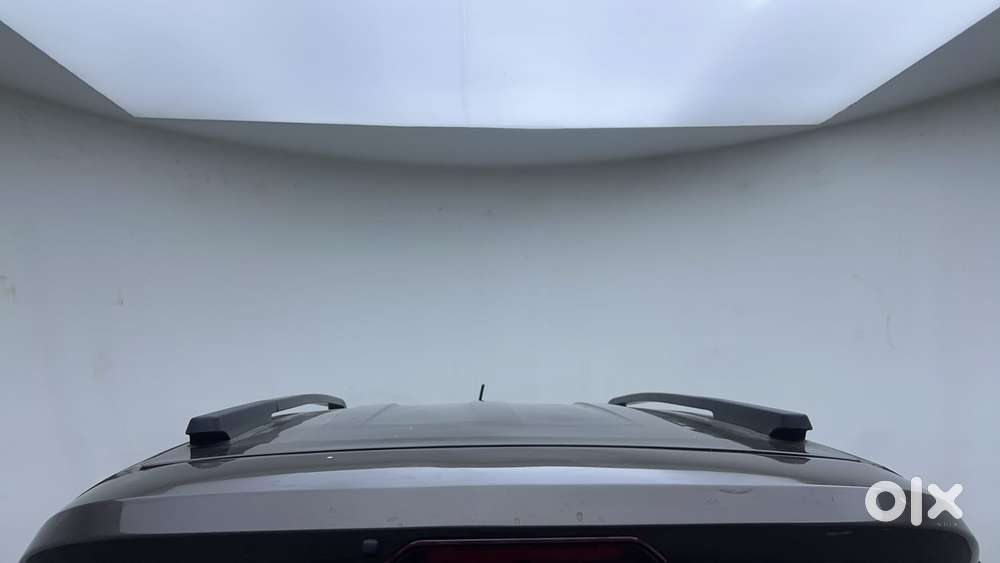 Renault Triber Rxz, 2022, Petrol