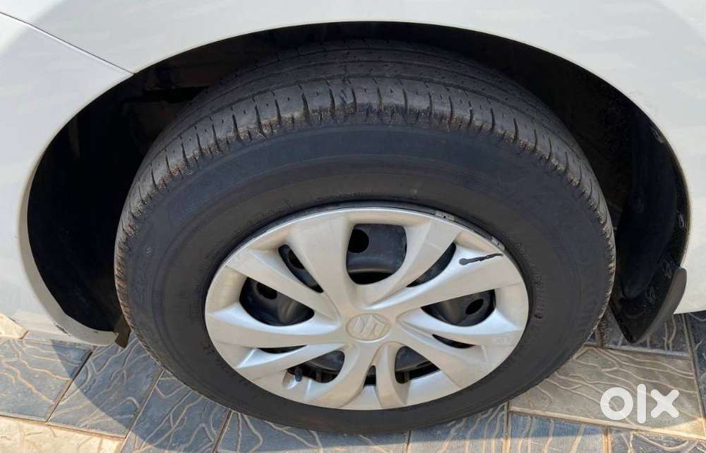 Maruti Suzuki Swift Vxi Abs Bsiv, 2021, Petrol