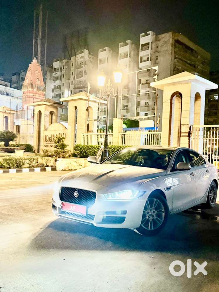 Jaguar Xe Petrol 2020 Year