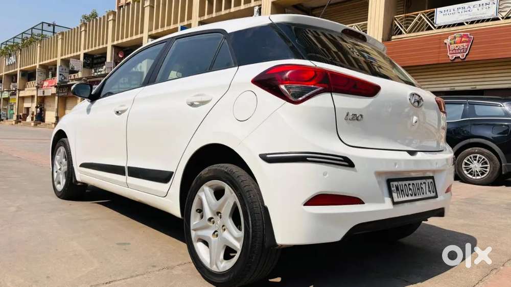 Hyundai I20 2017 Petrol 64000 Km Driven