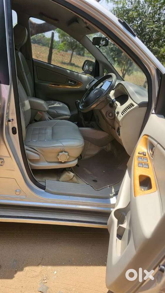 Toyota Innova 2.5 Vx 7 Seater Bs Iv, 2009, Diesel
