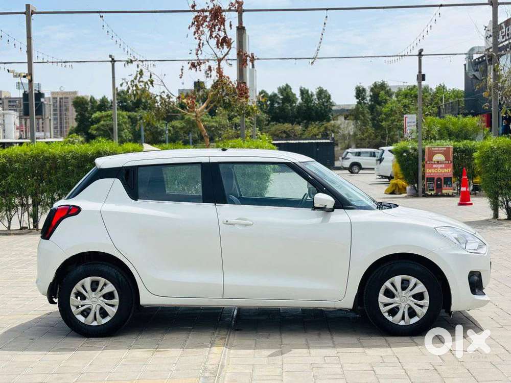 Maruti Suzuki Swift 1.2 Vxi (o), 2021, Petrol