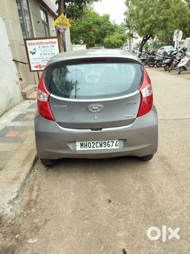 Hyundai Cng +petrol Eon Magna+ 2013