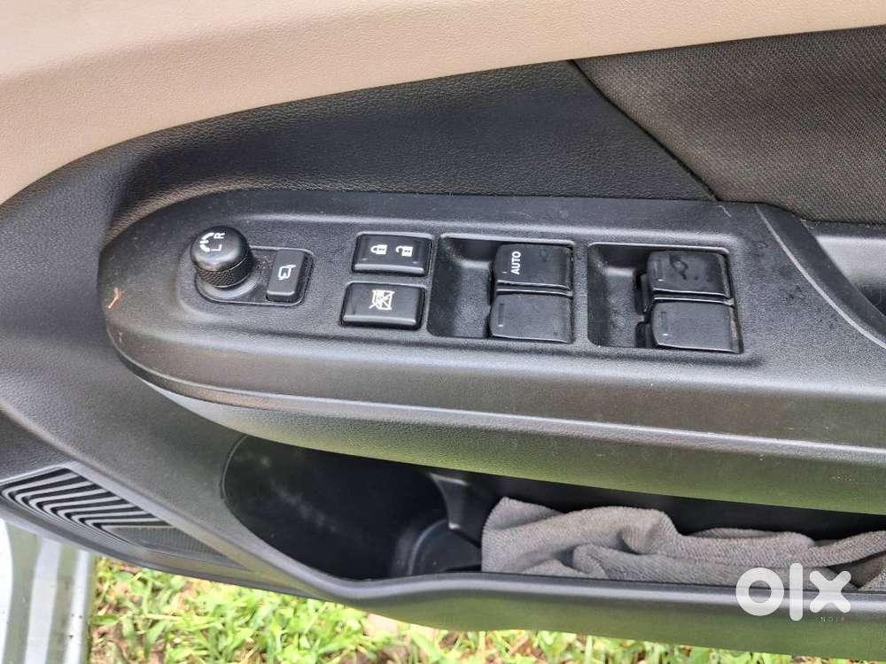 Maruti Suzuki Dzire 2025 Petrol 11800 Km Driven