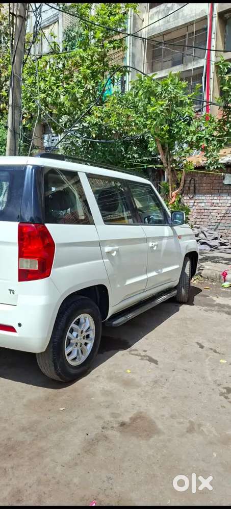Mahindra Tuv 300 2017 Diesel 110000 Km Driven