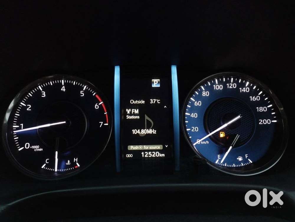 Toyota Fortuner 4x2 At 2.7 Petrol, 2025, Petrol