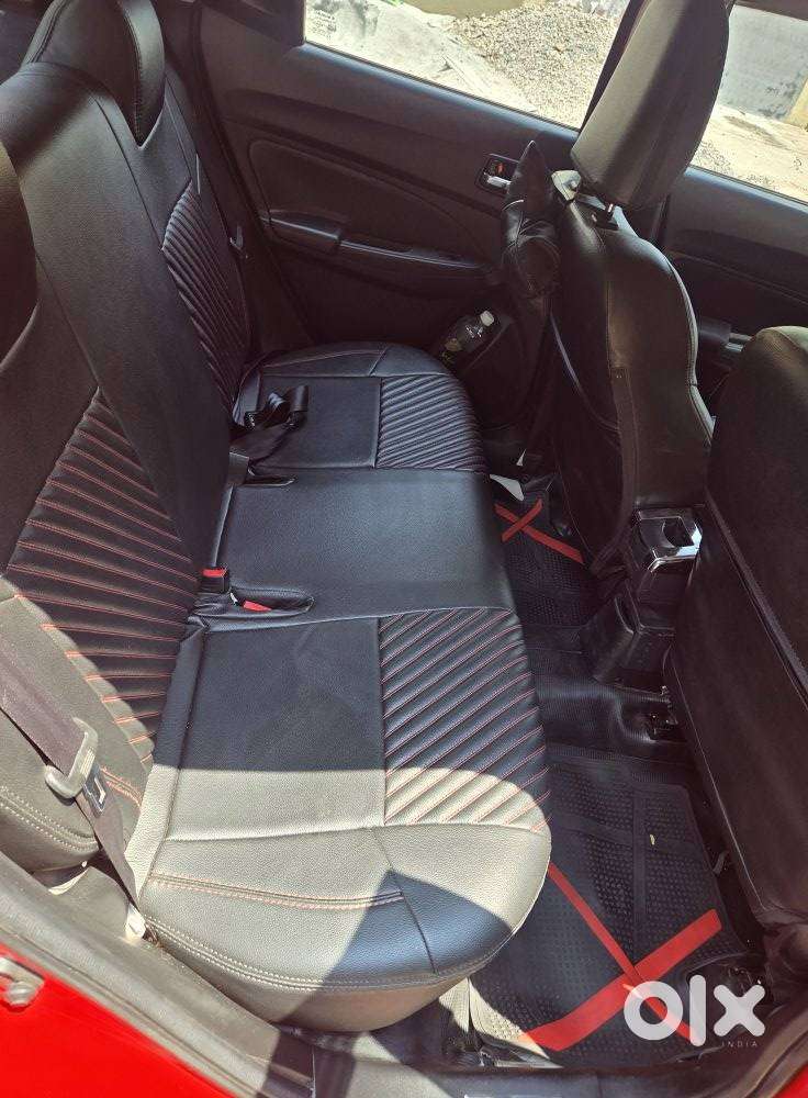 Maruti Suzuki Swift Vxi + Manual, 2022, Petrol