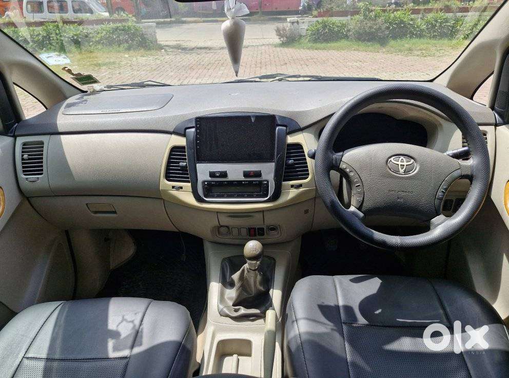 Toyota Innova 2.5 Ev Ms 8 Str, 2010, Diesel