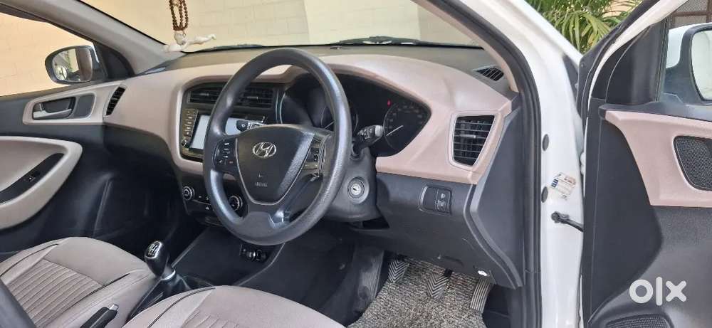 Hyundai Elite I20 2017 Diesel 98000 Km Driven