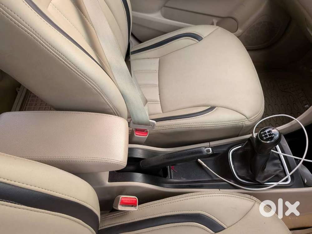 Premium Maruti Suzuki Ciaz Delta Petrol (smart Hybrid) - High Mileage,