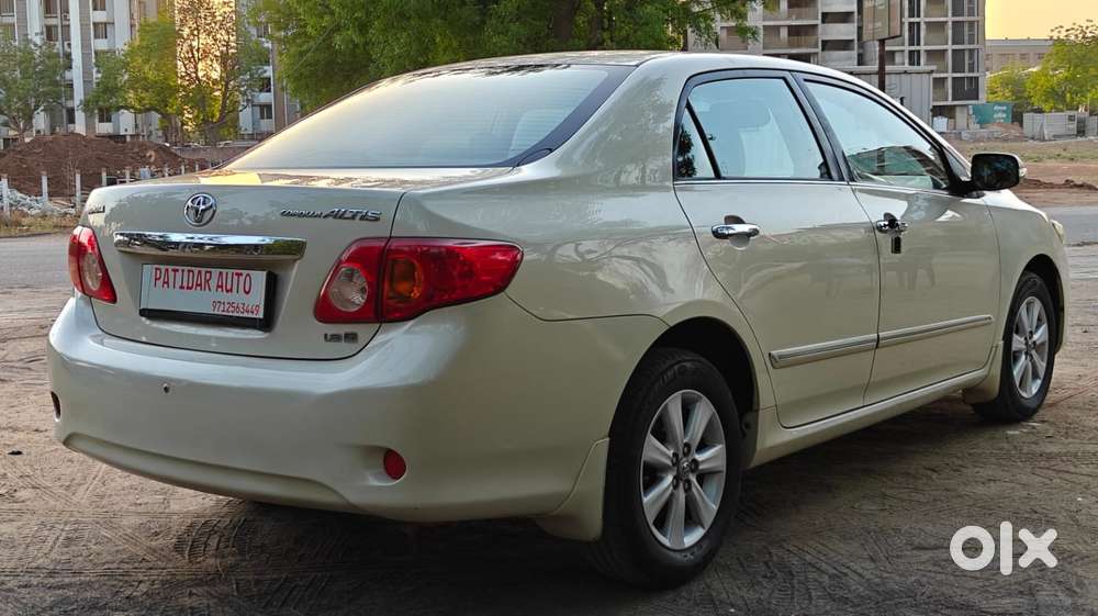 Toyota Corolla Altis 2010-2013 G, 2011, Petrol