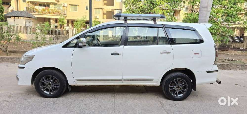 Toyota Innova 2.5 Vx 7 Seater Bs Iv, 2012, Diesel