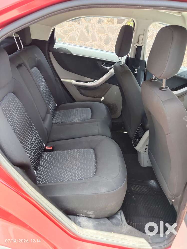 Tata Nexon 1.2 Revotron Xza Plus, 2019, Petrol