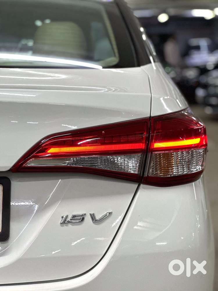Toyota Yaris V Cvt, 2020, Petrol