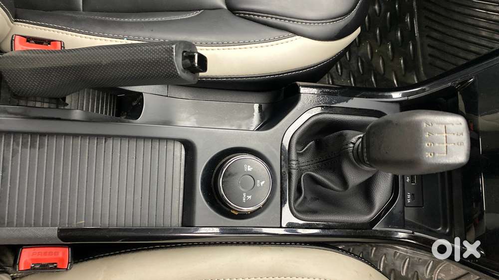 Tata Curvv Pure Plus S 1.2 Revotron Petrol 7dca, 2025, Petrol