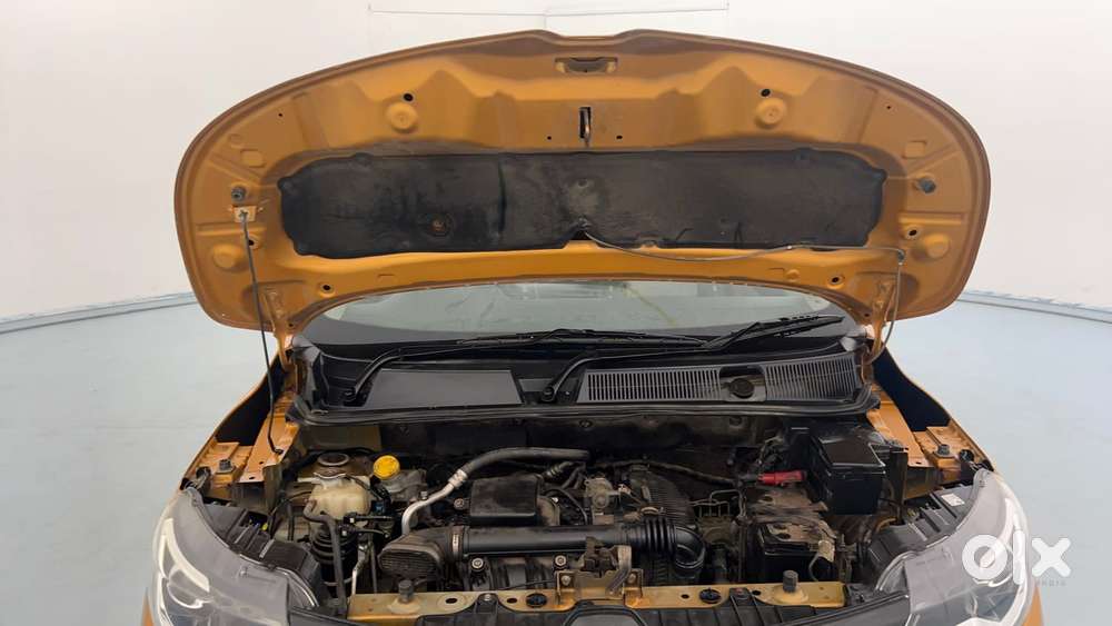 Renault Triber Rxz, 2019, Petrol