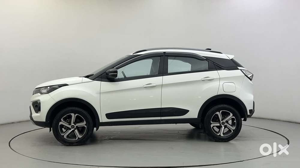 Tata Nexon Xz Plus Luxs, 2023, Petrol